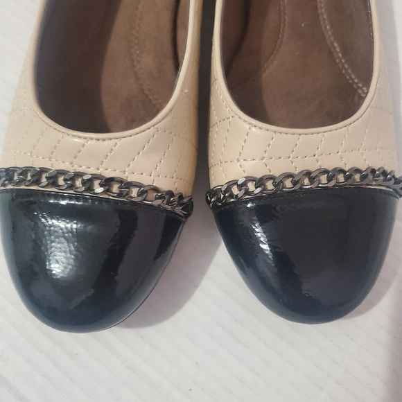 Aerosoles Outrite Ivory and Black Women's Quilted  Ballet Flats Sz 10M Casual - Picture 11 of 11